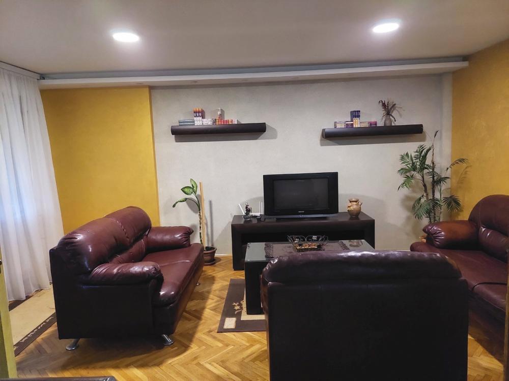 Slika 1 - PET FRIENDLY trosoban stan na Bulevaru Nemanjića