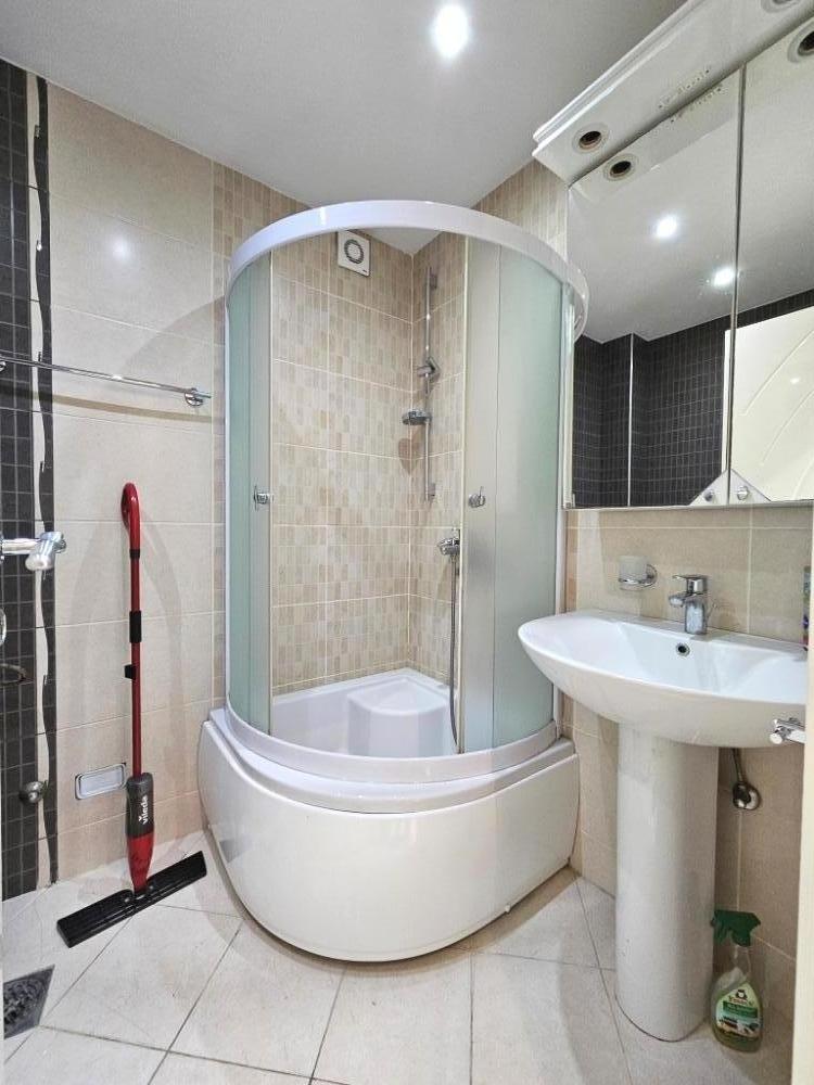 Slika 7 - Lep jednoiposoban stan u centru