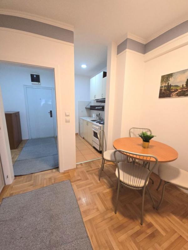 Slika 2 - Jednoiposoban, 46m2, Čair Niš, sa terasom, ima lift