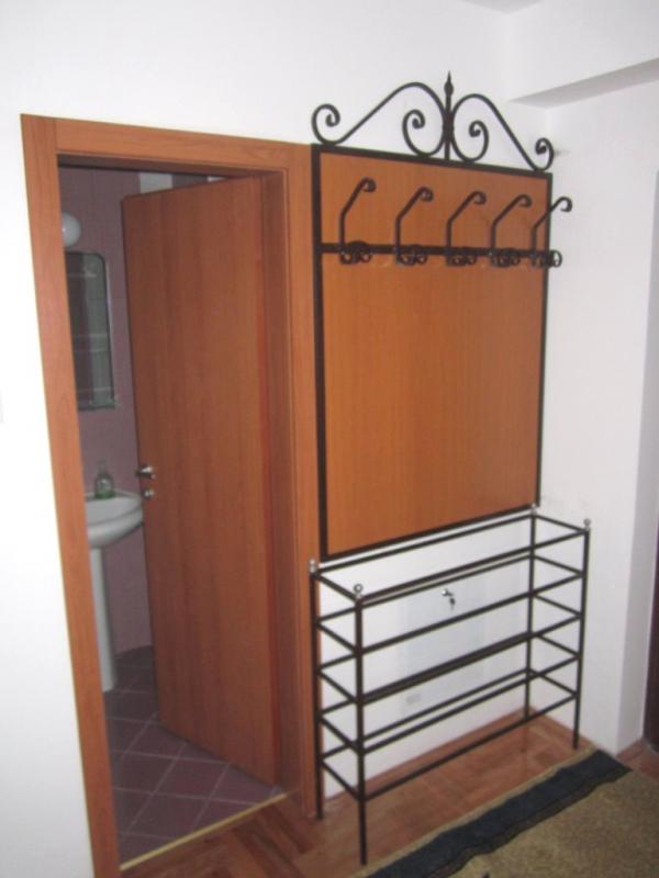 Slika 5 - Jednoiposoban stan na Paliluli