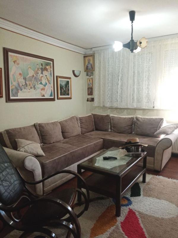 Slika 1 - Jednoiposoban stan sa uračunatim troškovima u blizini novog Kliničkog centra