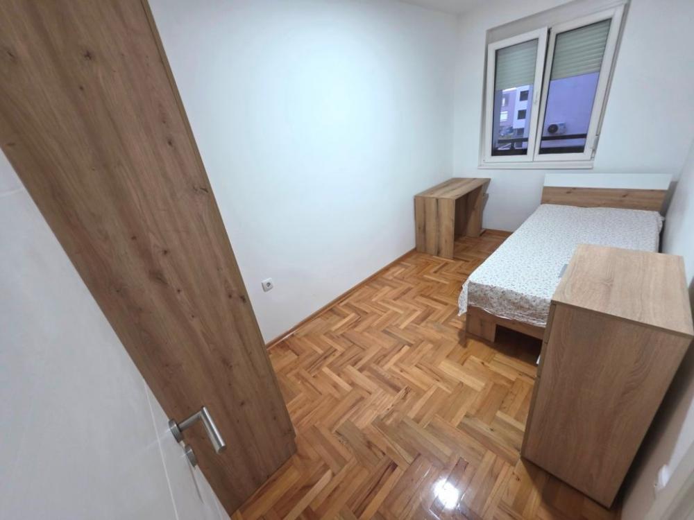 Slika 4 - Lep trosoban stan sa parkingom na Paliluli