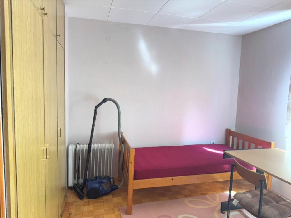 Slika 2 - Dvosoban stan na Bulevaru Nemanjića