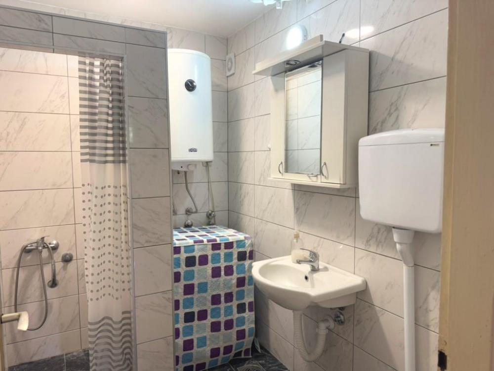 Slika 6 - Dvosoban stan na Bulevaru Nemanjića