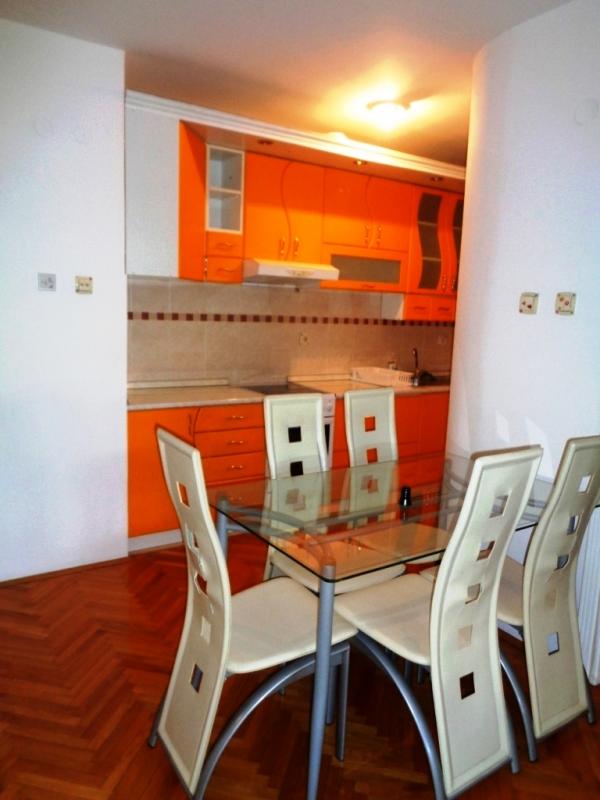 Slika 1 - Dvoiposoban stan kod Pravnog fakulteta