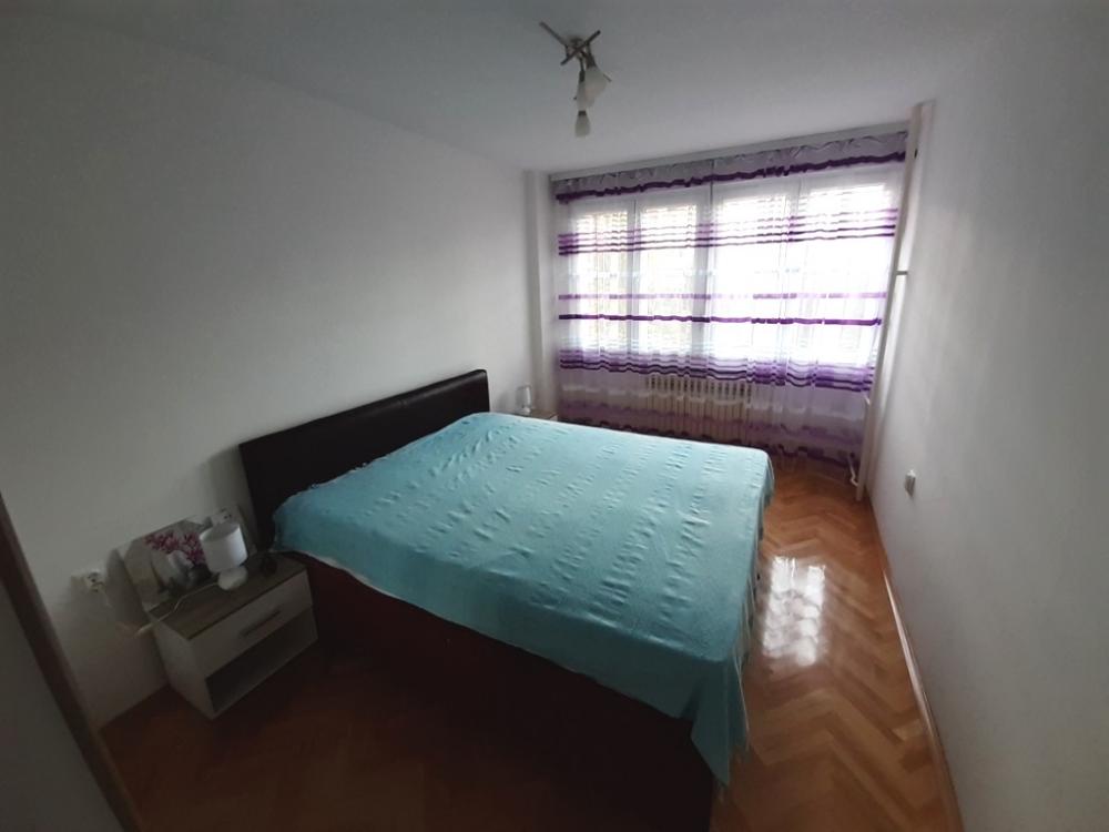 Slika 5 - Dvosoban stan na Bulevaru Nemanjića