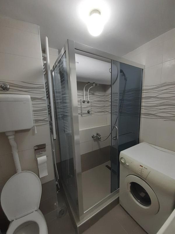 Slika 8 - Dvosoban stan na Bulevaru Nemanjića