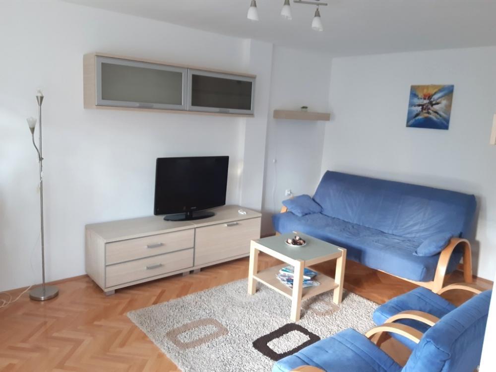 Glavna slika -Dvosoban stan na Bulevaru Nemanjića