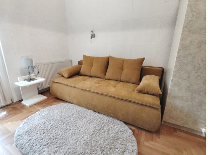 Slika 3 - Lux trosoban stan u kući centru