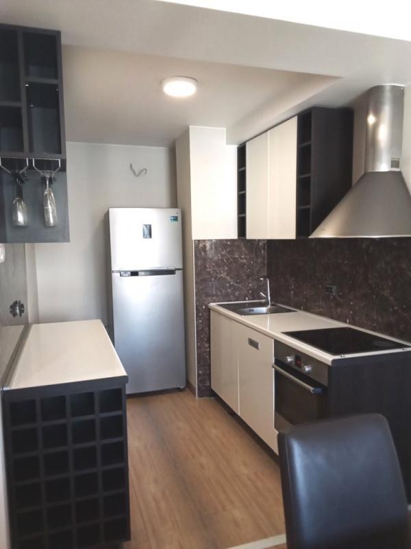 Slika 1 - Trosoban stan na atraktivnoj lokaciji na Bulevaru Nemanjića