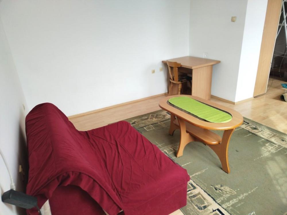 Slika 1 - JednosOban stan u mirnoj ulici u centru