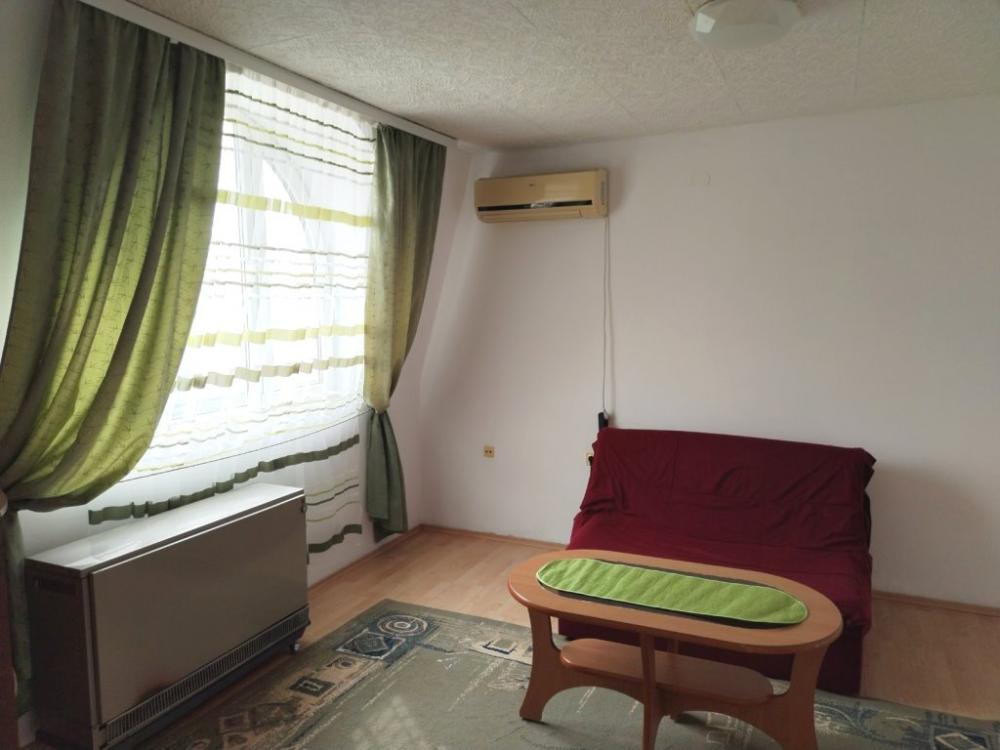 Slika 2 - JednosOban stan u mirnoj ulici u centru