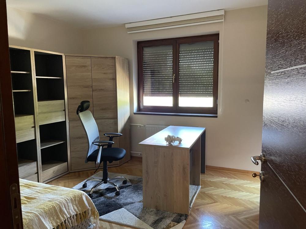 Slika 8 - 3.5 lux stan u blizini Tehničkih fakulteta