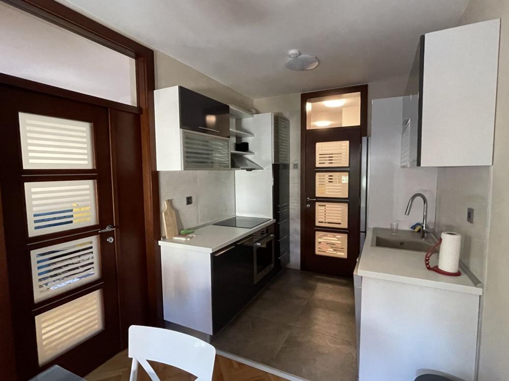 Slika 3 - 3.5 lux stan u blizini Tehničkih fakulteta