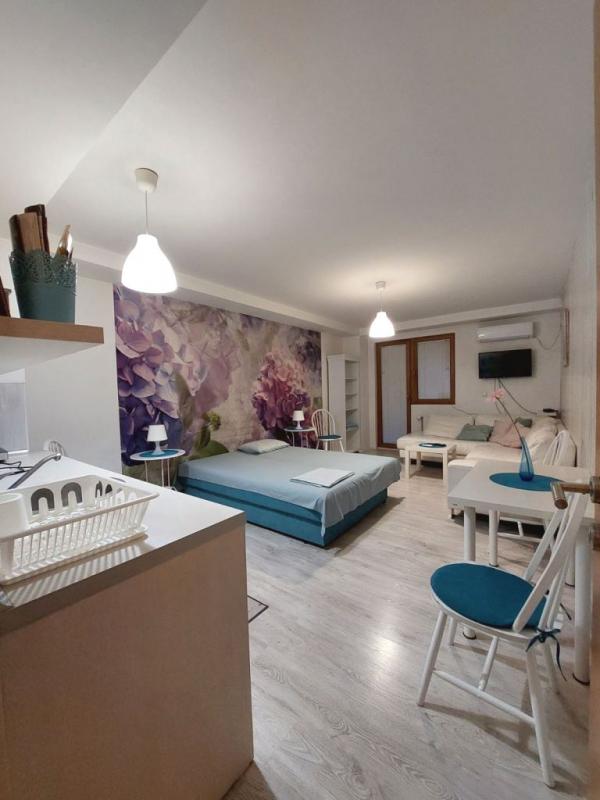 Slika 4 - Izdavanje stana, 35m2, Niš centar Niš