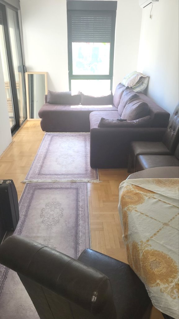 Slika 1 - Jednoiposoban stan kod Doma zdravlja