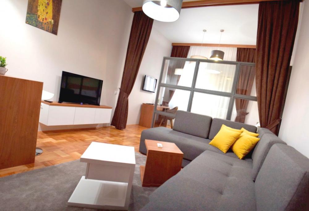 Slika 2 - Jednosoban, 39m2, Niš centar Niš