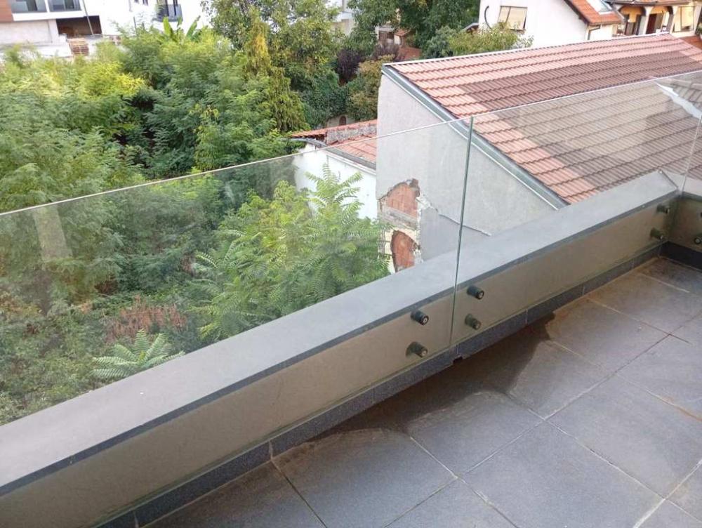 Slika 8 - Dvosoban, 45m2, Niš centar Niš, sa terasom