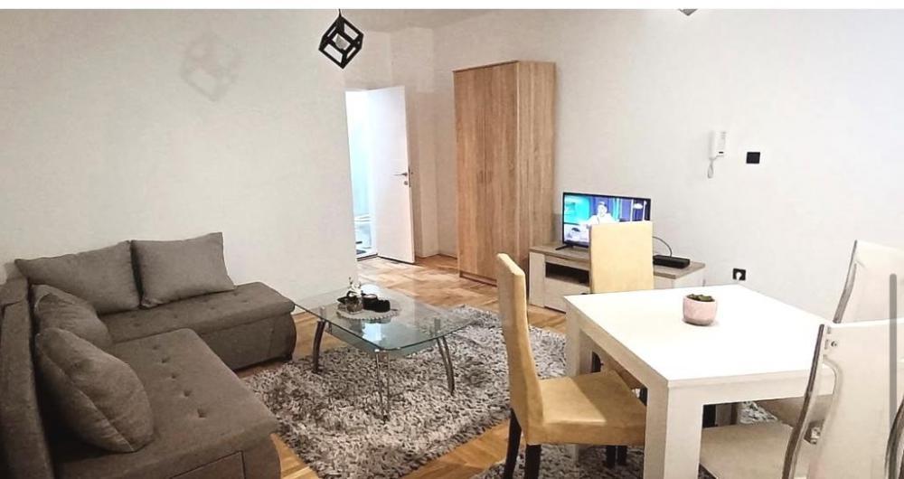 Glavna slika -Dvosoban, 45m2, Niš centar Niš, sa terasom