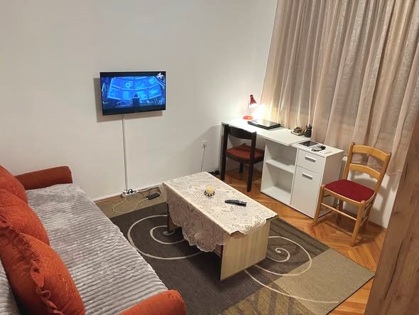 Slika 6 - Dvosoban, 51m2, Niš centar Niš