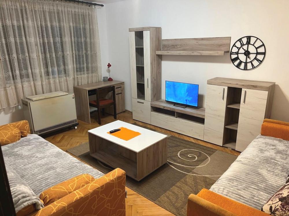 Slika 1 - Dvosoban, 51m2, Niš centar Niš