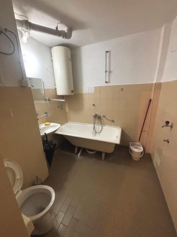 Slika 6 - Nenamešten dvosoban stan kod parka Sveti Sava