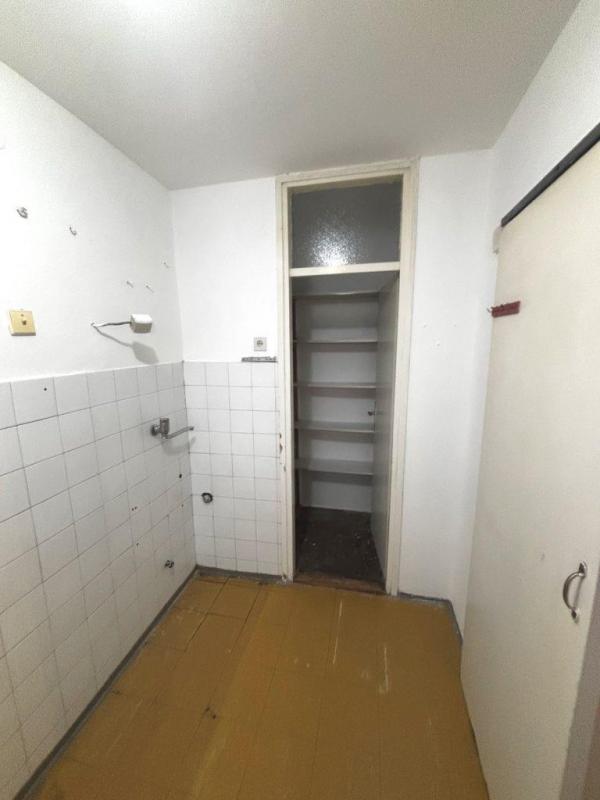 Slika 4 - Nenamešten dvosoban stan kod parka Sveti Sava