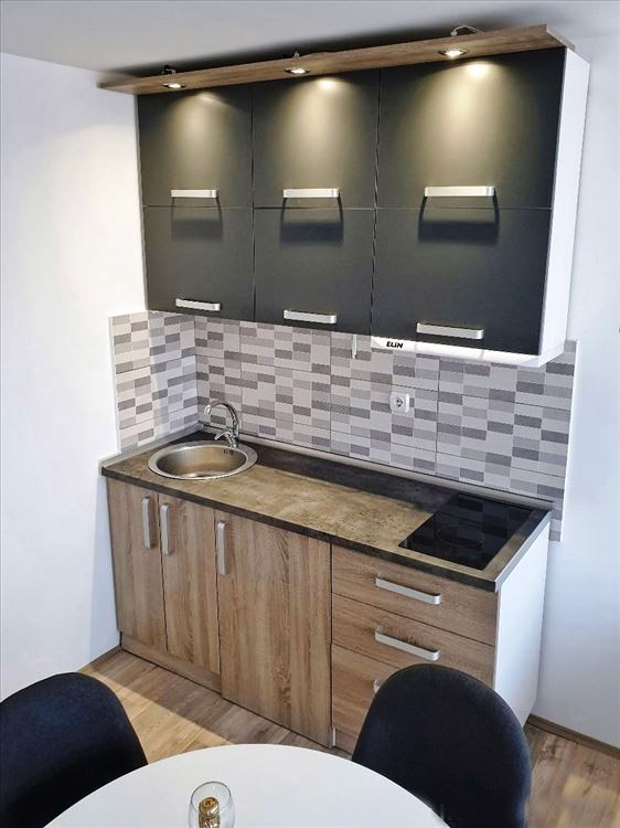 Slika 2 - Jednoiposoban, 39m2, Bulevar Nemanjića Niš, sa terasom, ima lift