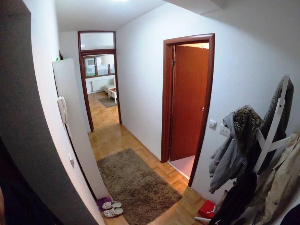 Slika 5 - Jednoiposoban stan u centru