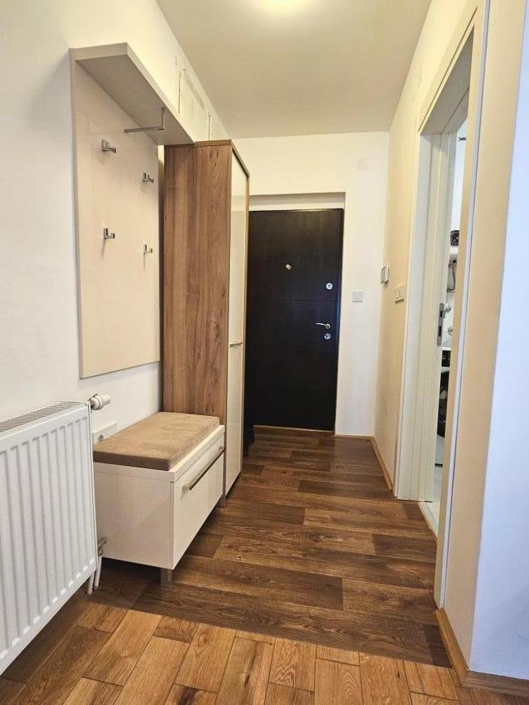 Slika 6 - Nov neuseljavan jednoiposoban stan u centru