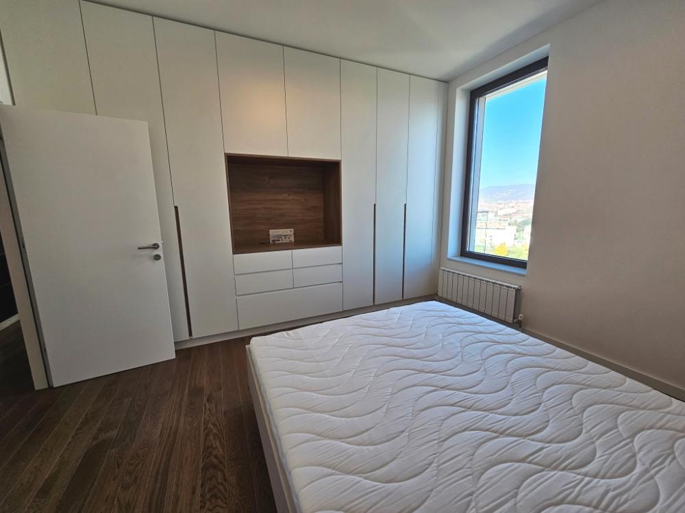 Slika 6 - Jednoiposoban stan sa parkinogm u modernom stambenom kompleksu na Bulevaru Nemanjića