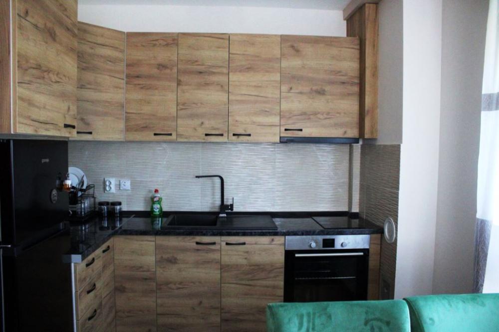 Slika 1 - Luksuzan dvoiposoban stan sa parkingom na Paliluli