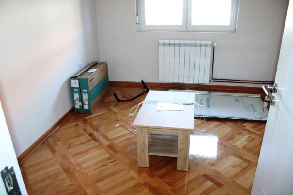 Slika 6 - Luksuzan dvoiposoban stan sa parkingom na Paliluli