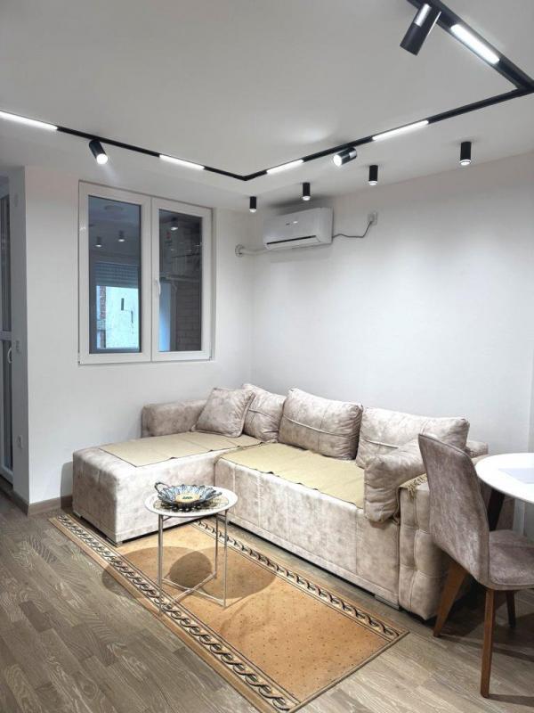 Glavna slika -Lux garsonjera na Bulevaru Nemanjića