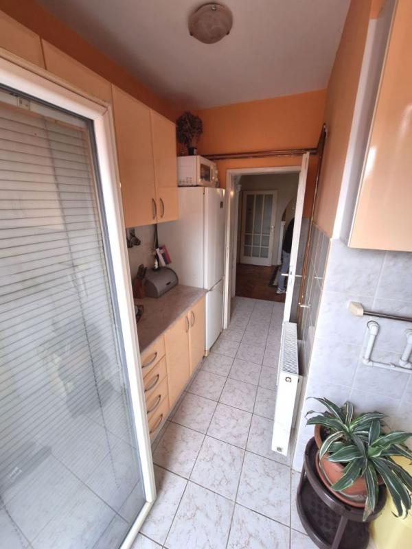 Slika 2 - Dvosoban, 60m2, Niš centar Niš, sa terasom, ima lift