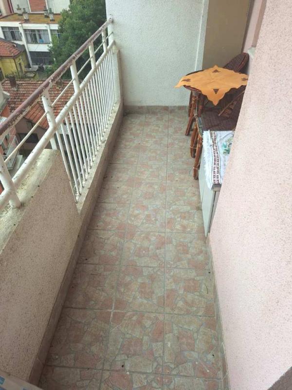 Slika 5 - Dvosoban, 60m2, Niš centar Niš, sa terasom, ima lift