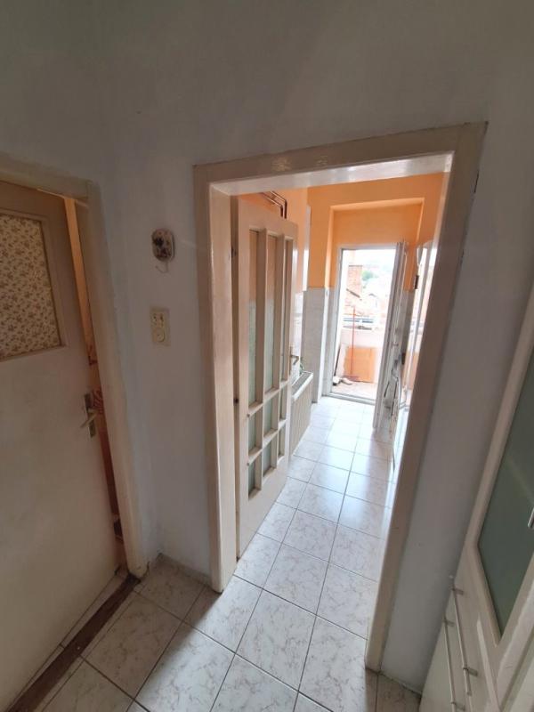 Slika 8 - Dvosoban, 60m2, Niš centar Niš, sa terasom, ima lift