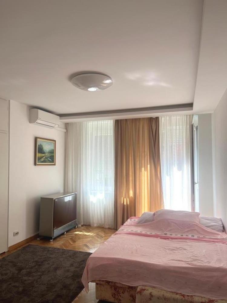 Slika 5 - Trosoban, 71m2, Niš centar Niš, sa terasom