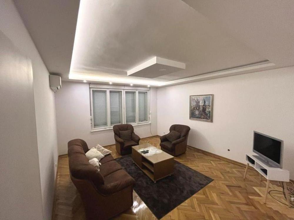 Glavna slika -Trosoban, 71m2, Niš centar Niš, sa terasom