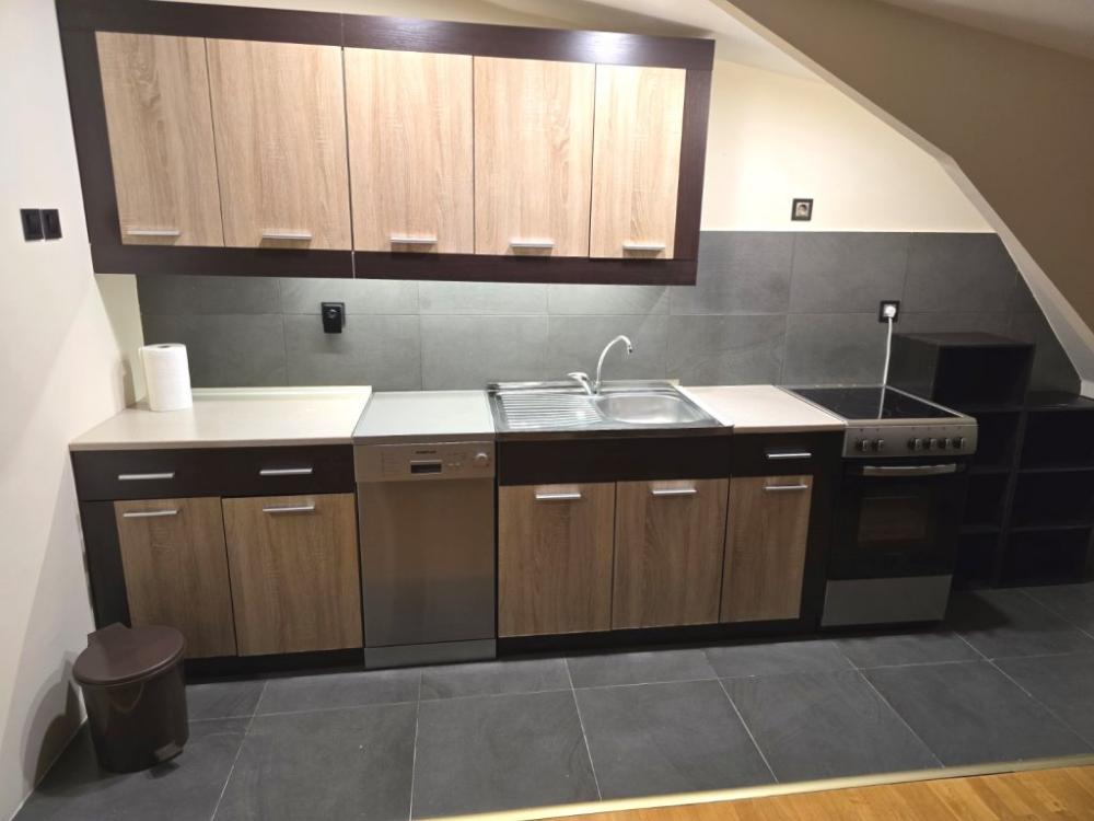 Slika 2 - Dvoiposoban stan kod Pravnog fakulteta