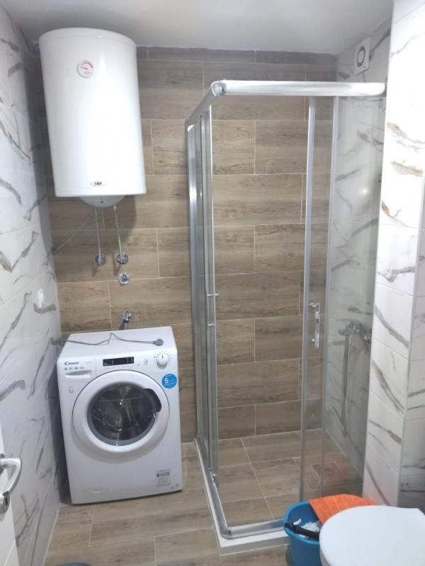 Slika 5 - Dvoiposoban, 56m2, Pantelej Niš, sa terasom, ima lift