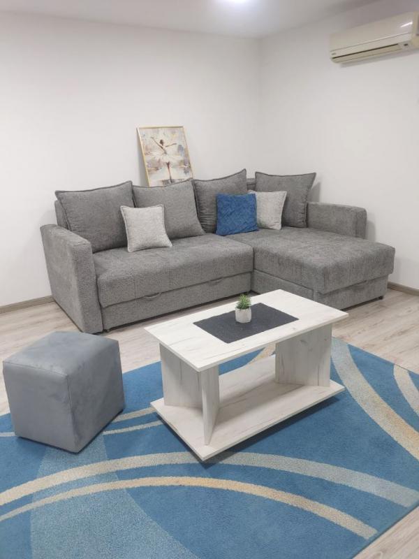 Glavna slika -Jednoiposoban stan u blizini Ekonomskog fakulteta