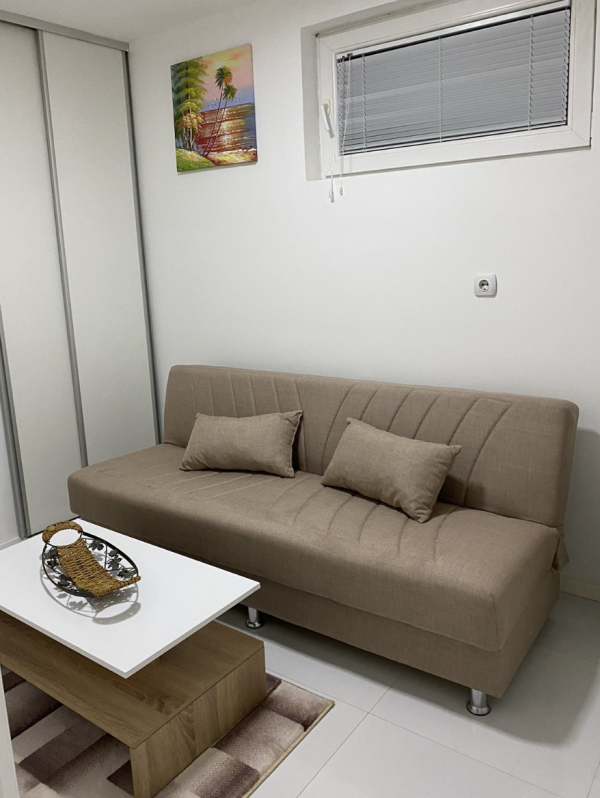 Slika 6 - Dvoiposoban, 45m2, Crveni Pevac Niš, sa terasom