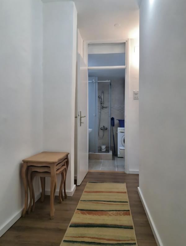 Slika 3 - Dvosoban, 60m2, Duvanište Niš, sa terasom, ima lift