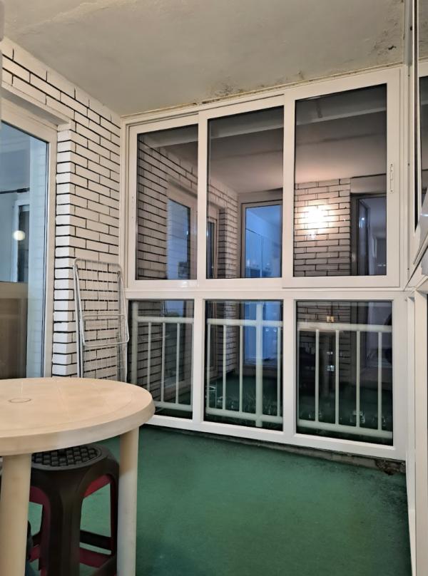 Slika 6 - Dvosoban, 60m2, Duvanište Niš, sa terasom, ima lift