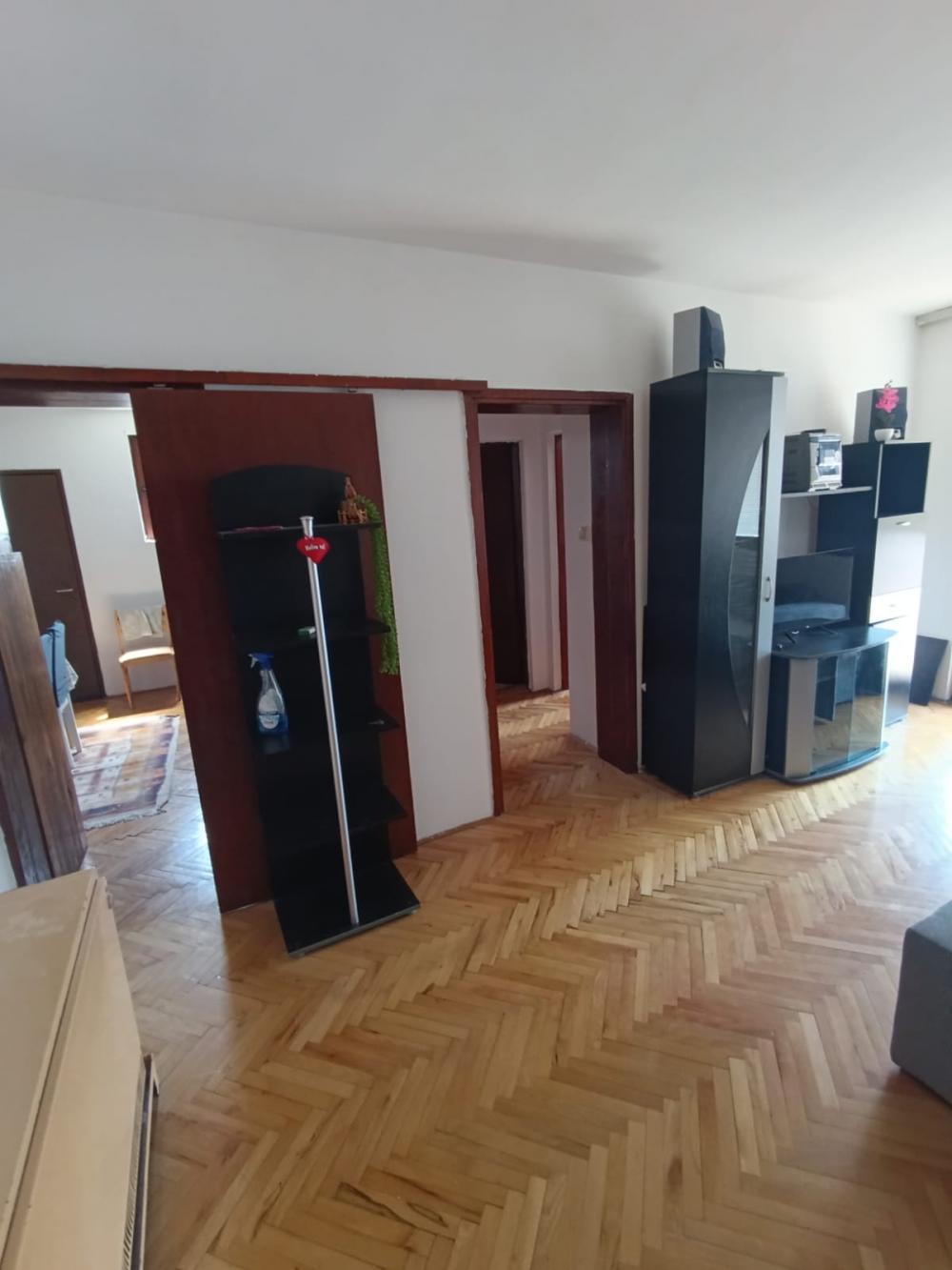 Slika 1 - 2.0 stan u strogom centru sa parkingom
