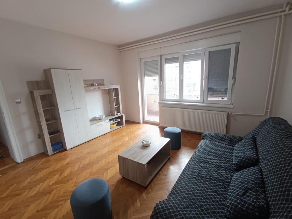 Glavna slika -2.5 stan sa terasom u strogom centru blizu Pravnog fakulteta