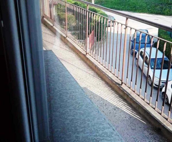 Slika 11 - Nenamešten trosoban stan u kući, Palilula