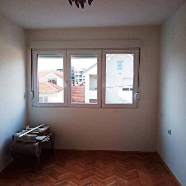 Slika 1 - Nenamešten trosoban stan u kući, Palilula