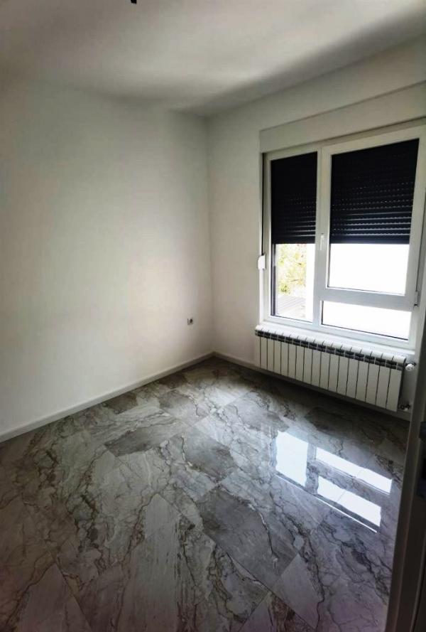 Slika 4 - Nov neuseljavan, nenamešten dvoiposoban stan sa parkingom na odličnoj lokaciji kod Doma zdravlja